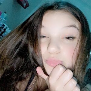 Meet your Posher, Abigail